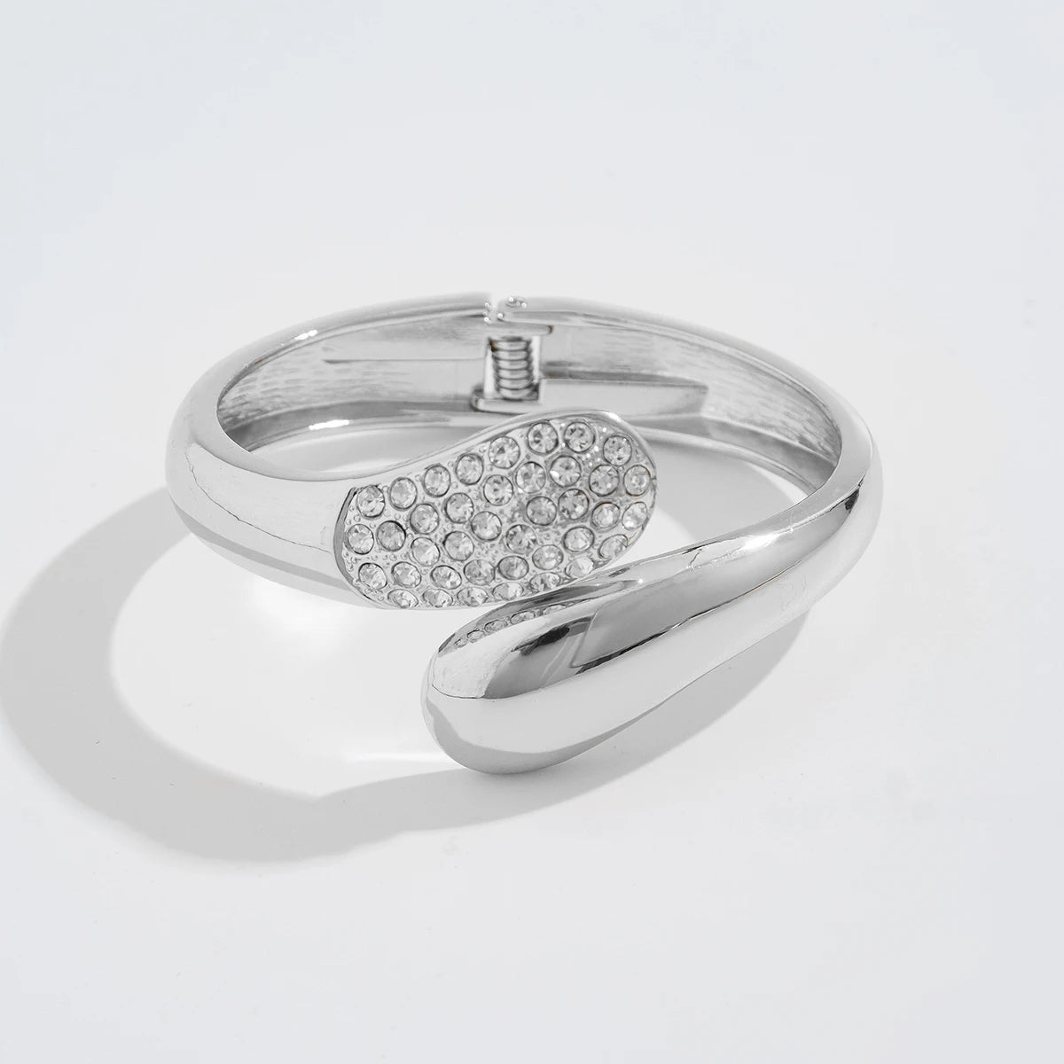 Ingemark Hip Hop Inlaid Rhinestones Water Drop Spring Bangle for Women Creative Irregular Chunky Bracelets Steampunk Jewelry Men