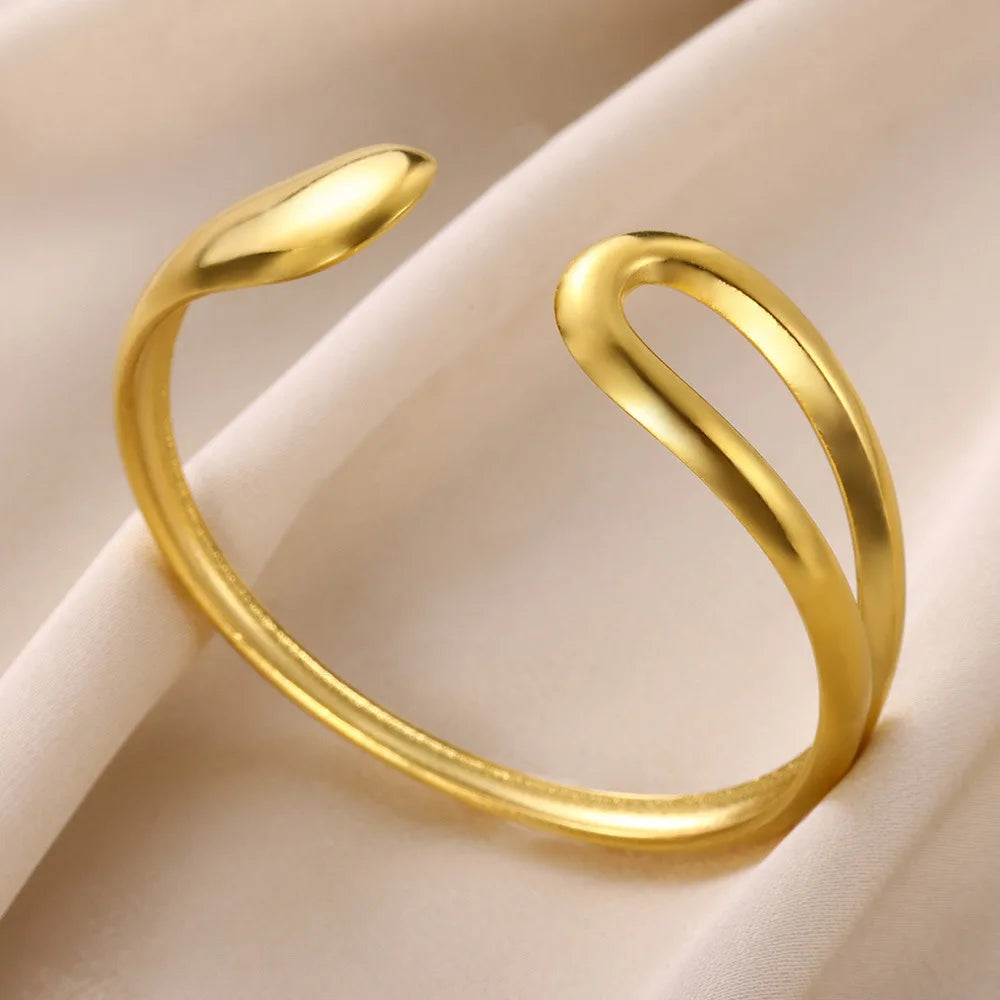 Classic Gold Color Wrinkle Texture Bangle Bracelet For Women Exquisite Cuff Bracelet Stainless Steel Hand Ornament Punk Jewelry
