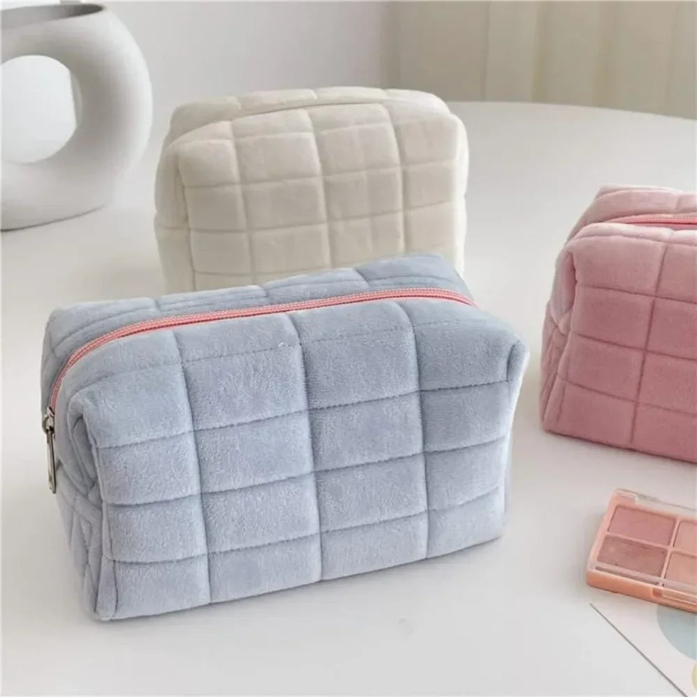 Cute Plush Makeup Bag for Women Portable Travel Small Cosmetic Bags Solid Color Zipper Toiletry Bag Washing Pouch Storage Bags